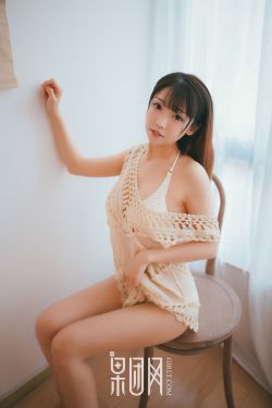 瑜伽女教练